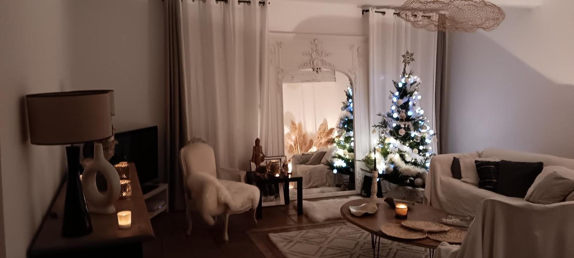 La Maison Perchee Aigues-Mortes Esterno foto